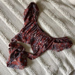 Windsor NWT Free Spirited Paisley Tie-Back Crop Top